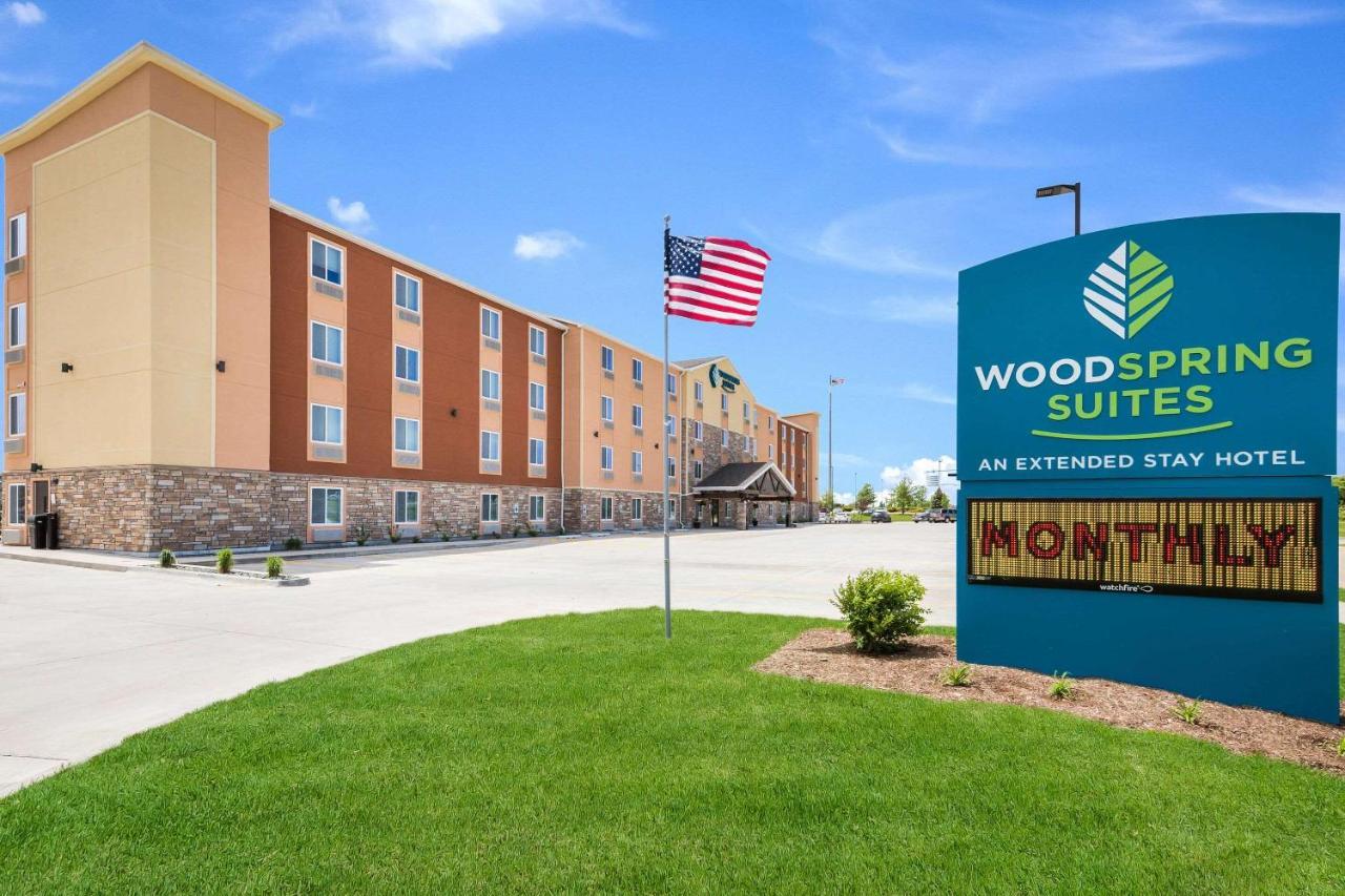 Woodspring Suites Davenport Quad Cities المظهر الخارجي الصورة